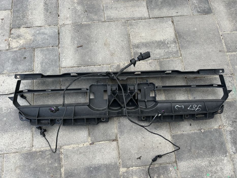 Захист решітки Audi A4 B8 S-line 8K0807233G