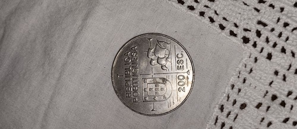 Várias moedas antigas
