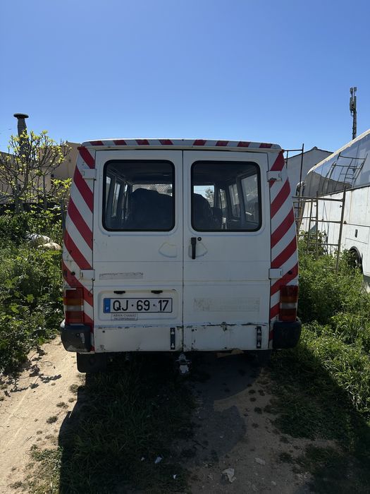 2 Renault Trafic 2.0 (t7w 300)