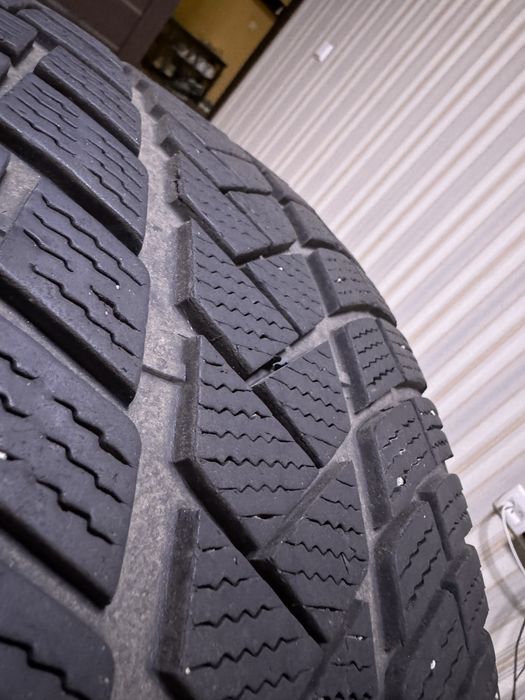 vredestein резина 245/40 r18 зима