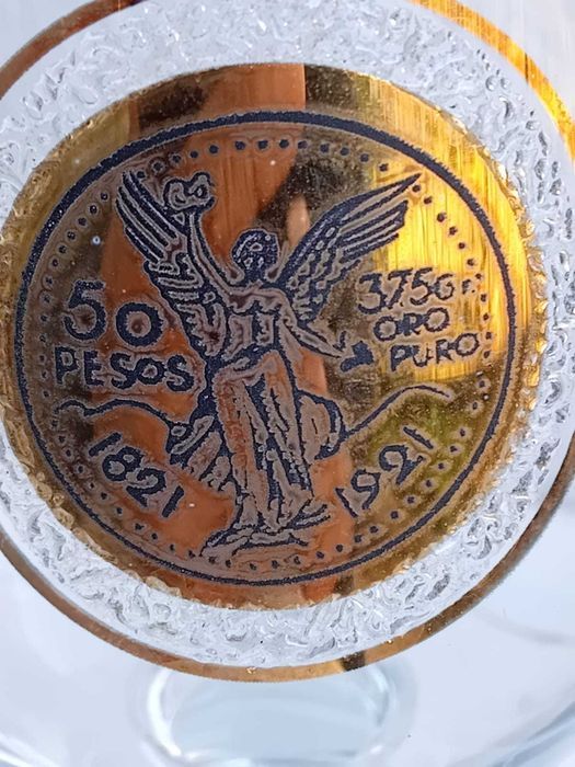 Copos antigos de coleção