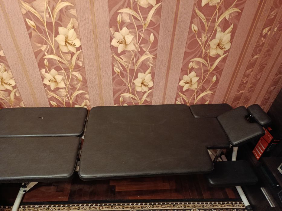 Кушетка для масажу, депіляції, педікюру Ціна договірна