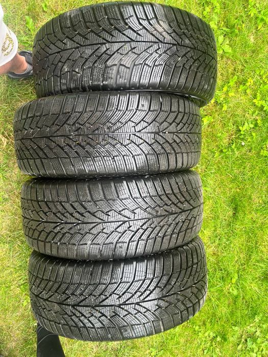 Komplet opon zimowych Kumho Wintercraft WP52+