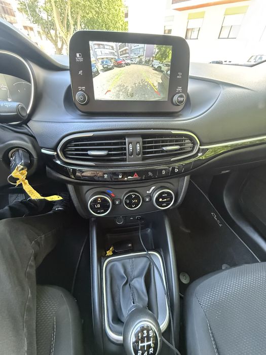 Vendo Fiat Tipo 1.3 gasóleo 12/2021
