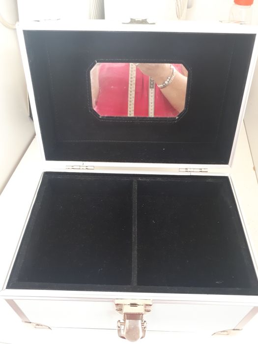 Maleta/Necessair para maquilhagem, jóias...
