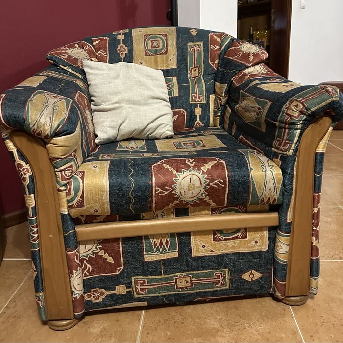 Sofá de canto com cama e arrumação + Poltrona