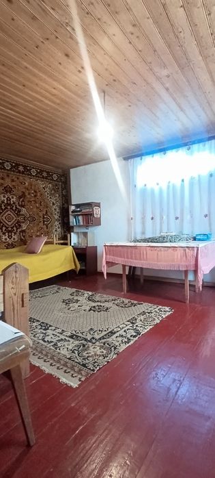 Продається будинок в  5 км від Житомира.