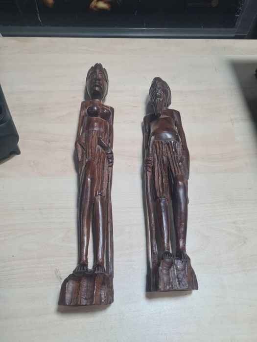 Estatuas de madeira africana