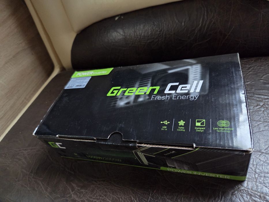 Продам інвертор Green Cell.