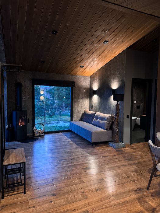 Оренда будинку з чаном та басейном подобово