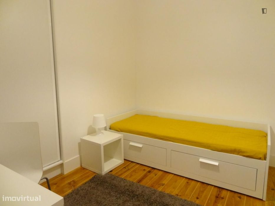 Quarto - localizado em Penha de França Lisbon
