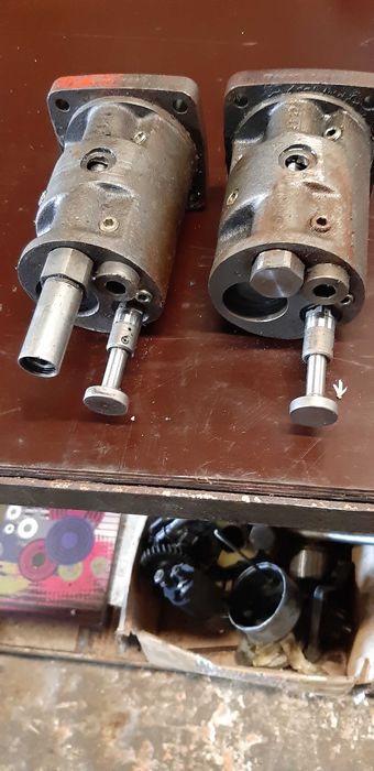 rozdzielacz fendt case john deere fiat deutz international korbowód .