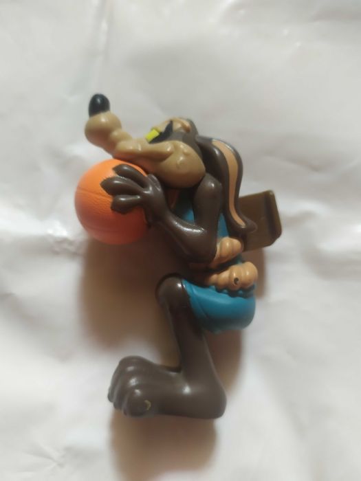 Space Jam Road Runner McDonalds Happy Meal 2020 Койот