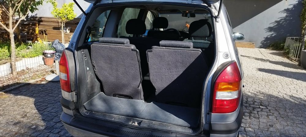 Opel Zafira 2.2 DTI Elegance