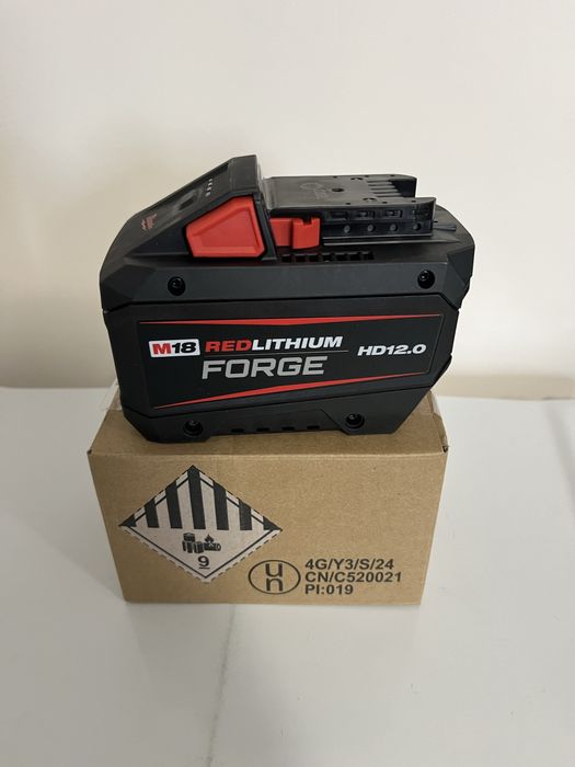 Акумулятор milwaukee M18 12a FORGE , США Оригінал!