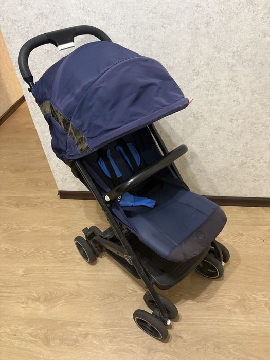 Прогулянкова коляска