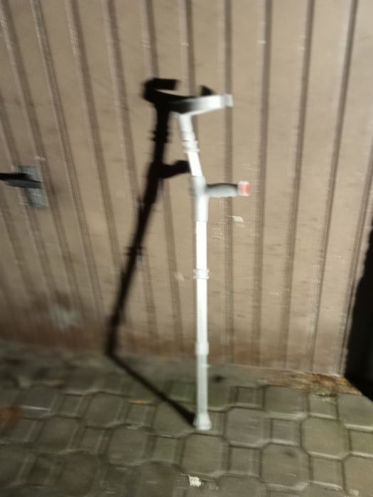 Sprzedam kulę inwalidzką