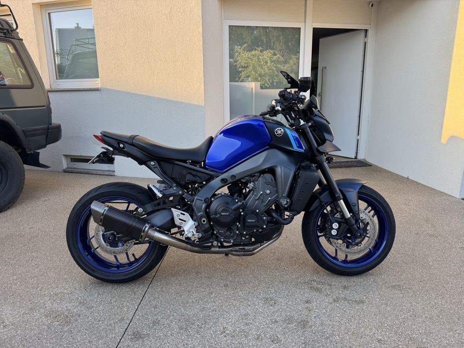 Yamaha MT-09 2023 — Akrapovic + Extras