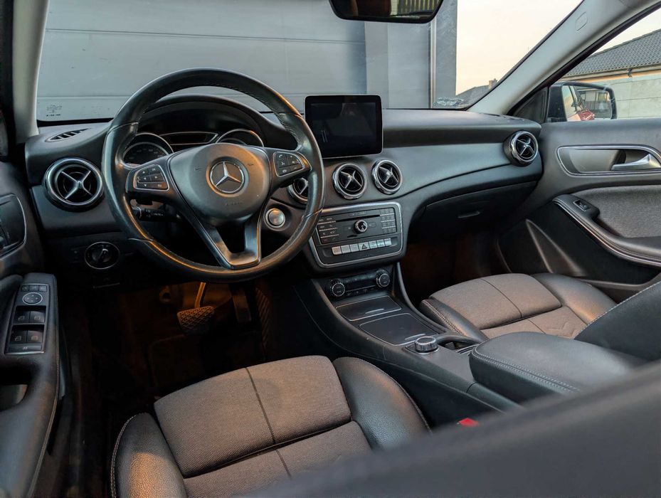 Mercedes-Benz GLA 180 d Salon POLSKA Bezwypadkowy