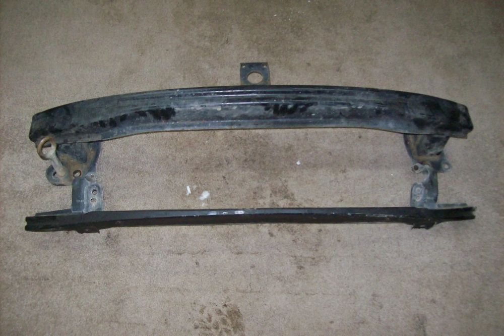 BELKA PRZEDNIEGO ZDERZAKA VW GOLF V