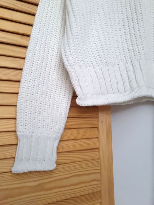Светр молочний жіночий