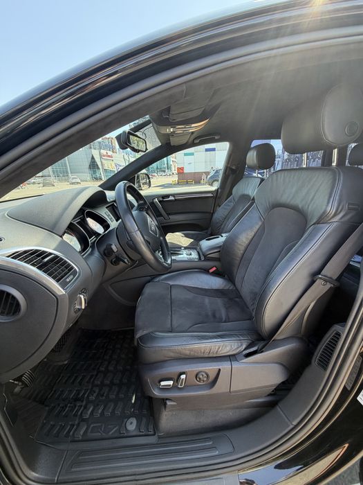 Продам Ауди Q7 3л дизель