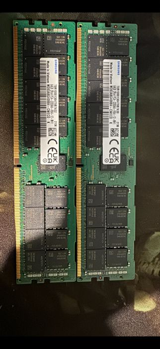 Серверна оперативна память DDR4 ECC Reg 16Gb 2933Y Micron