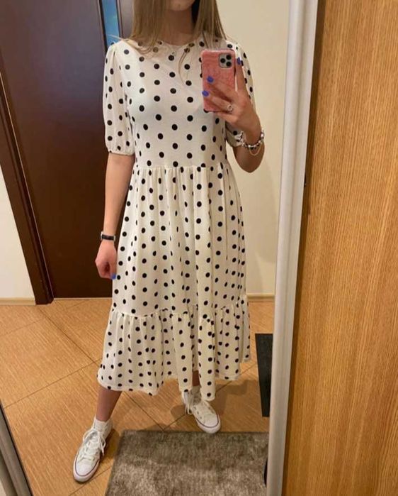 Stradivarius romatyczna sukienka midi w kropki grochy  M/L