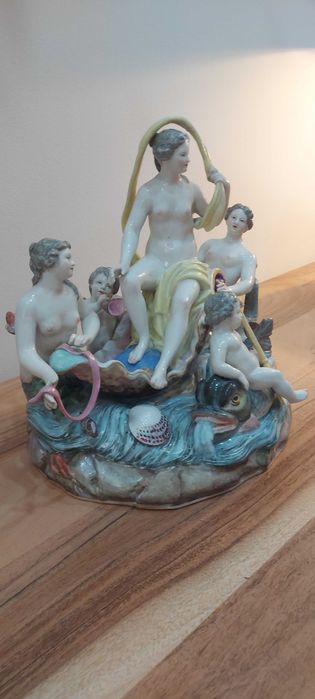 Escultura  de porcelana da famosa marca Alemã Meissen