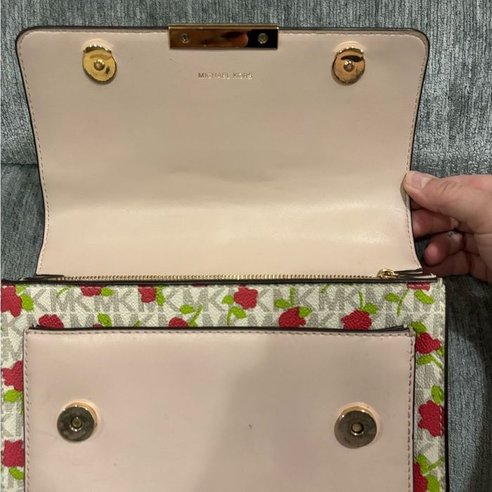 Michael Kors Jade Shoulder Bag