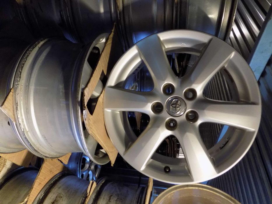 4 x oryginalne Felgi Alu 17 5x114,3 Toyota