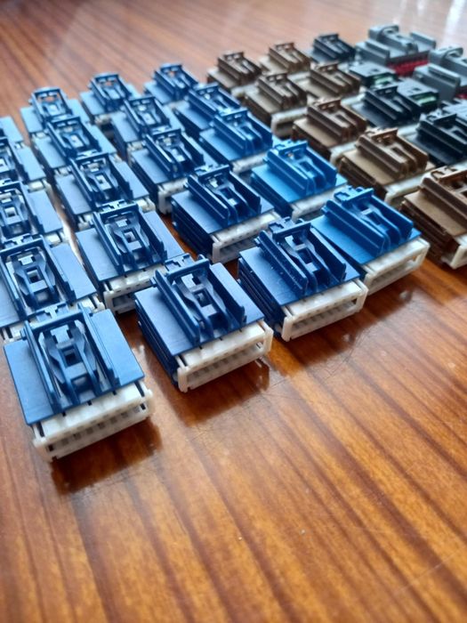 Автомобільні конектора