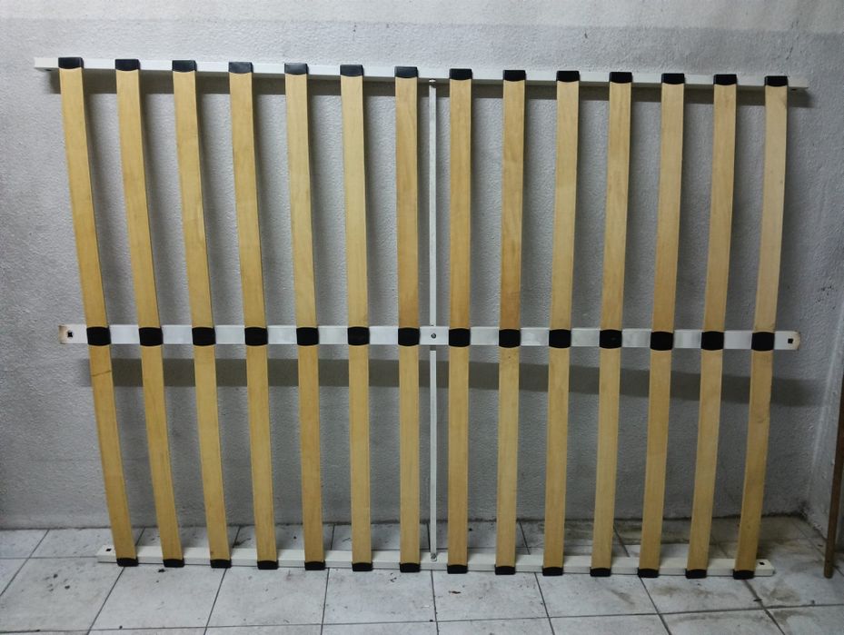 Cama+ estrado +colchão