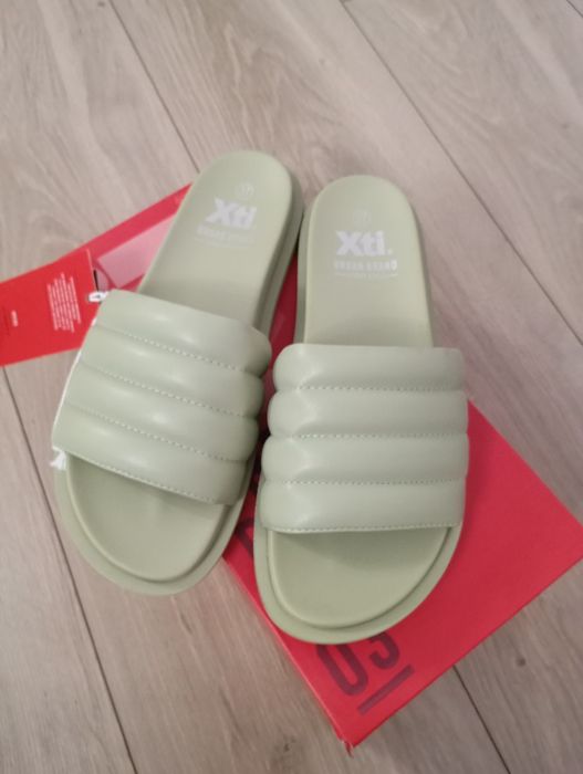 Klapki XTI damskie 37