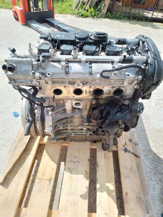 Двигун на Volvo 2.0 Turbo бензин гібрид B4204T35