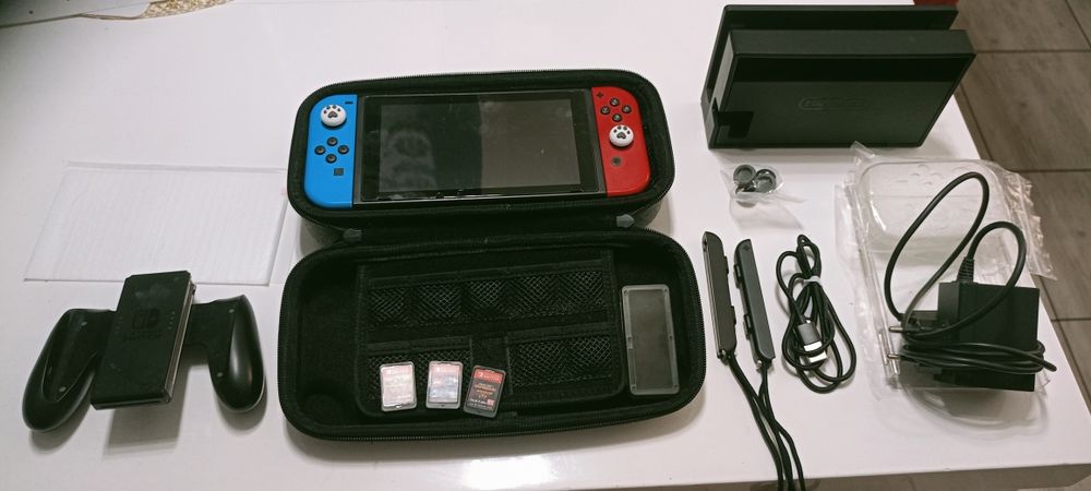 Nitendo switch zestaw z grami