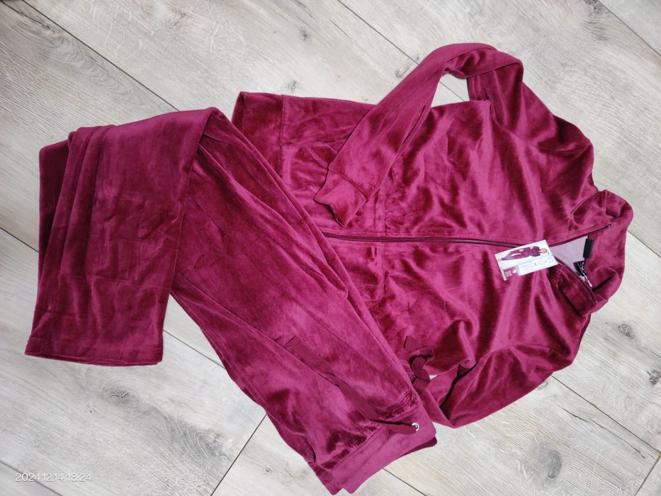 Домашній костюм велюровый