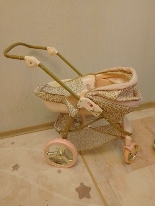 Коляска для кукол