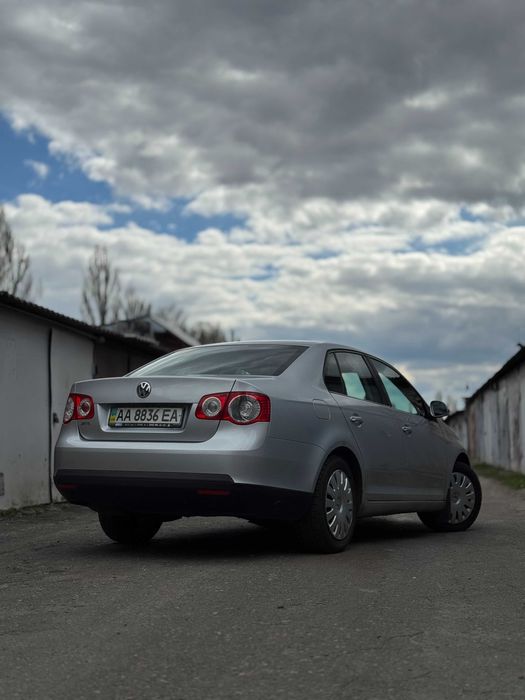 VW Jetta 2007, 1.6, перший власник