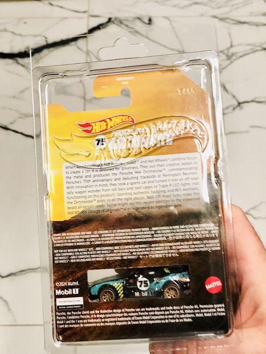 Hot Wheels Premium Porsche 944 Dirtmeister Mobil1 RLC