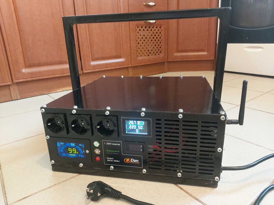 Станція живлення LiFePo4 2560W
