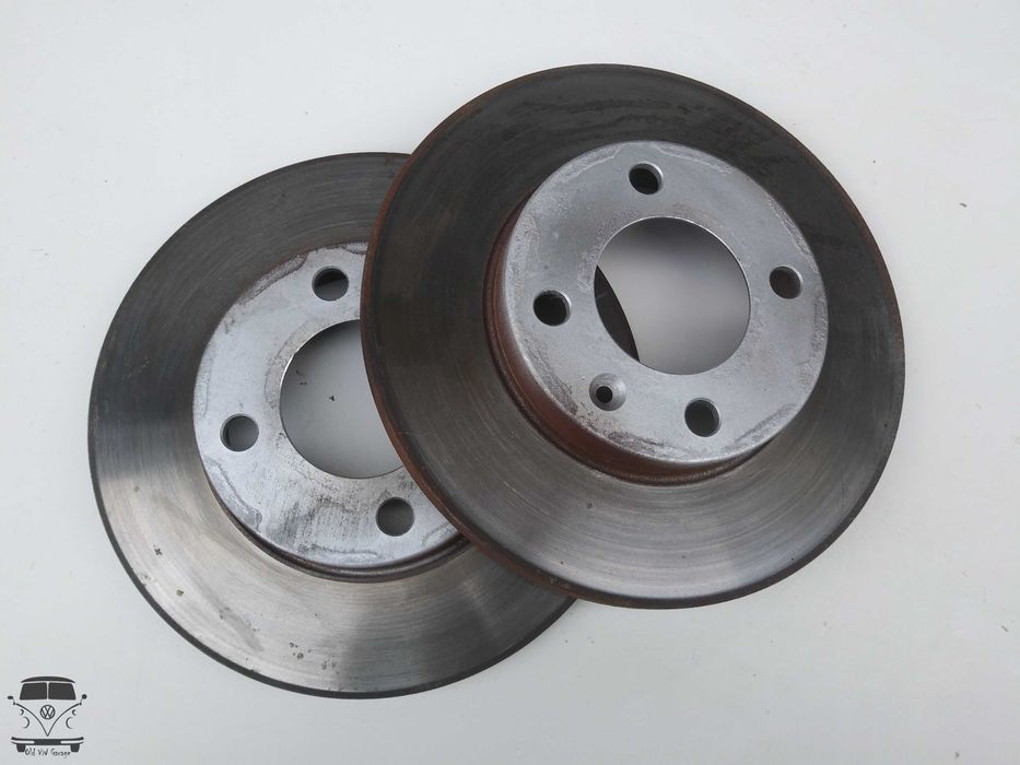 Тормозные диски (передние) Гольф 2 3 Венто Пассат Б3 Б4
