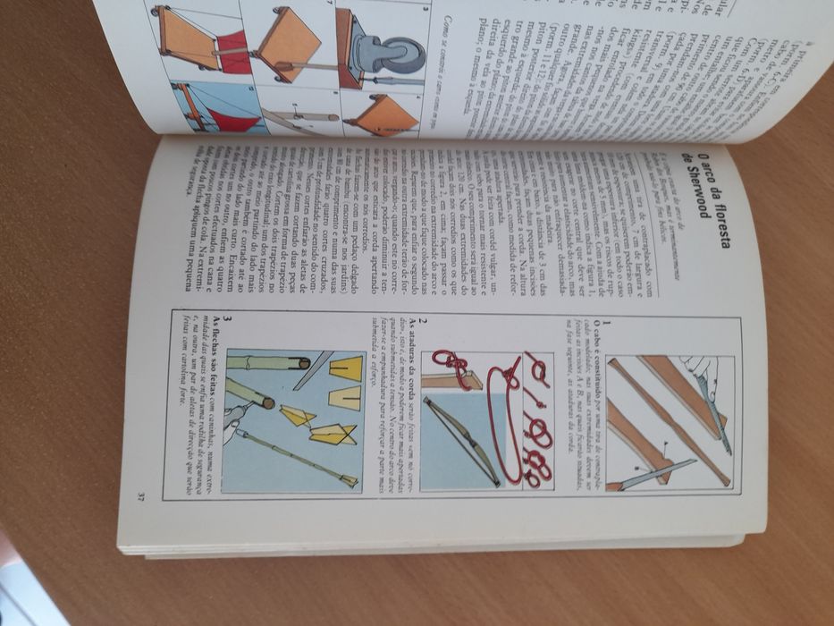 Livro "Os meus brinquedos"