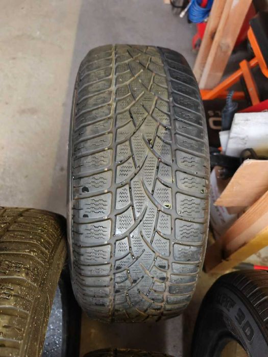 Opony Dunlop 225/60 R16