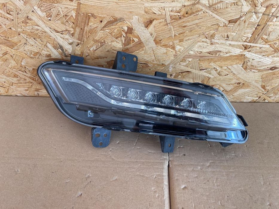 Lincoln MKZ  2013-2016 lampa przeciwmgielna prawa przód LED