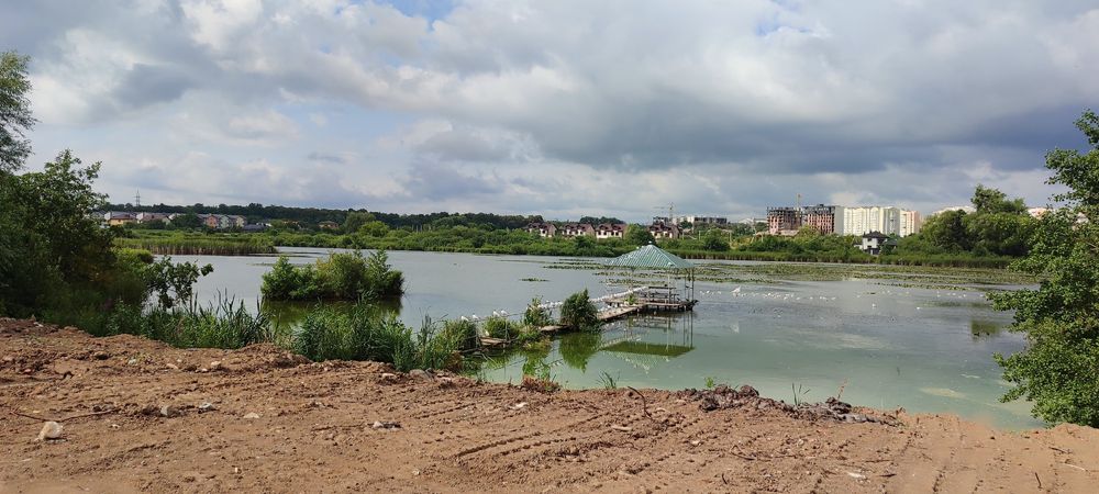 Продаж таунхауса без комісії! В місті біля озера на етапі будівництва