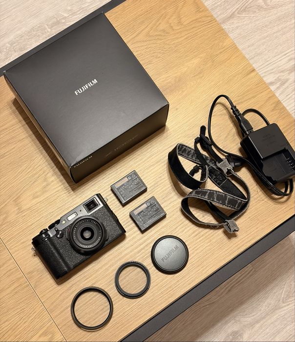 Fujifilm X100F + 2 baterie + filtr pro mist