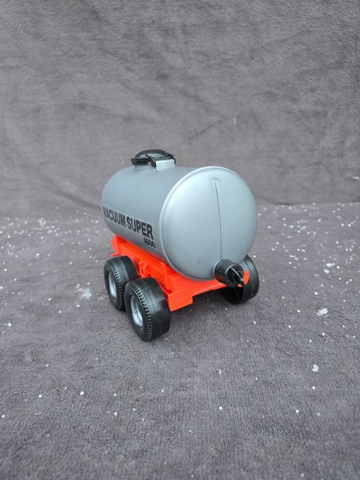 Bruder beczkowóz vacuum Super 4000