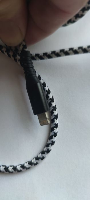 Kabel telefoniczny do iPhone'a