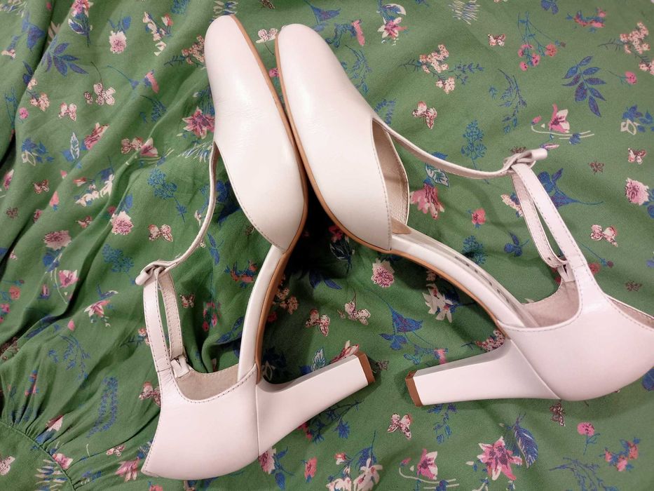 Buty ślubne r.39 bardzo wygodne!